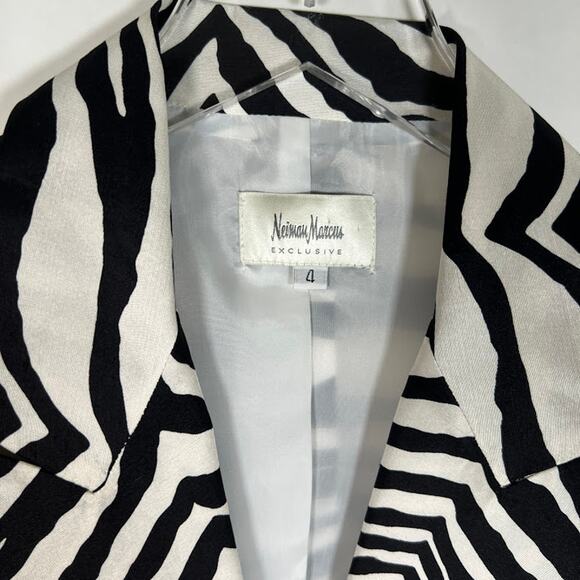 Neiman Marcus Exclusive Silk Zebra Print Blazer Jacket 4 White Black Career - Picture 7 of 8